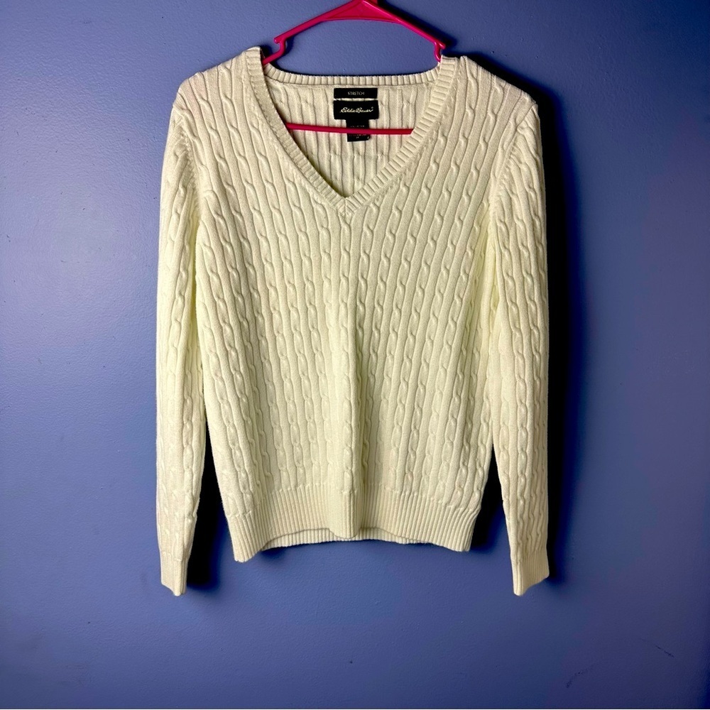 Eddie Bauer White Long Sleeve V Neck Knit Sweater